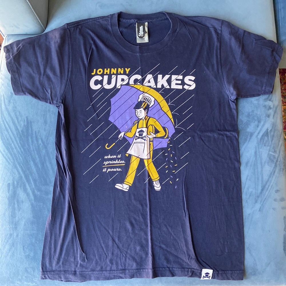 Johnny Cupcakes tee-shirt